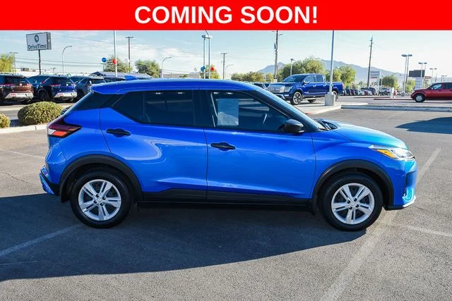 Used 2021 Blue Nissan S image 6