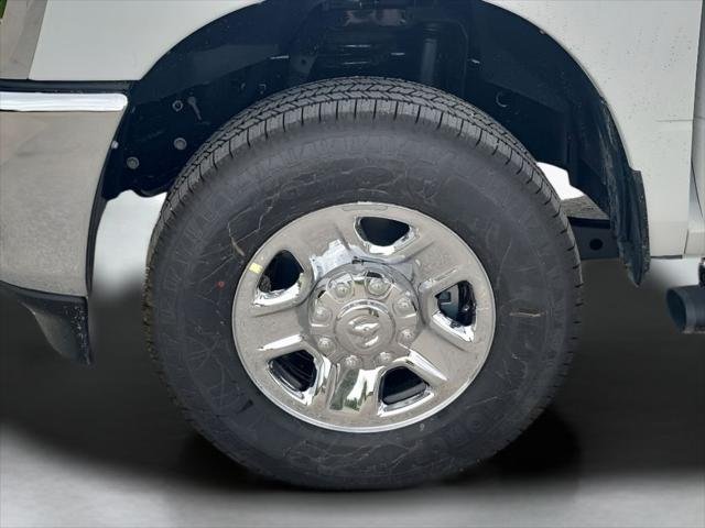 New 2026 Bright White Clear-Coat Exterior Paint RAM TRADESMAN image 17