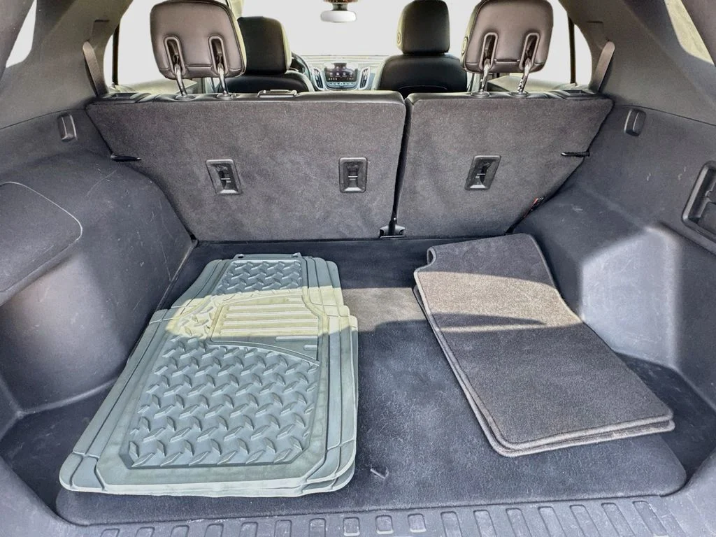 Used 2020 Beige Chevrolet Premier image 30