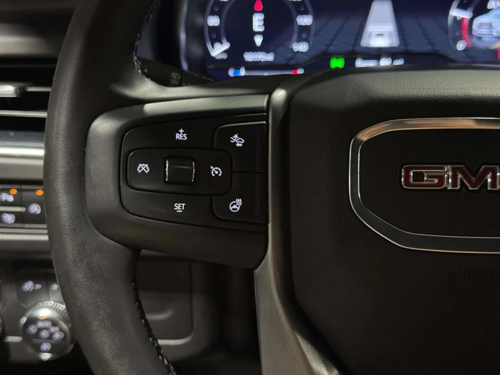 2024 GMC Yukon XL SLT - Photo 14