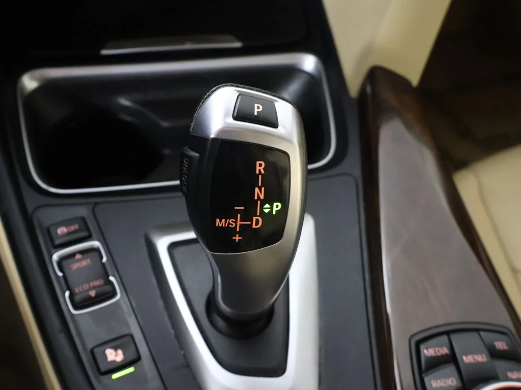 Used 2015 White BMW 328i xDrive image 50
