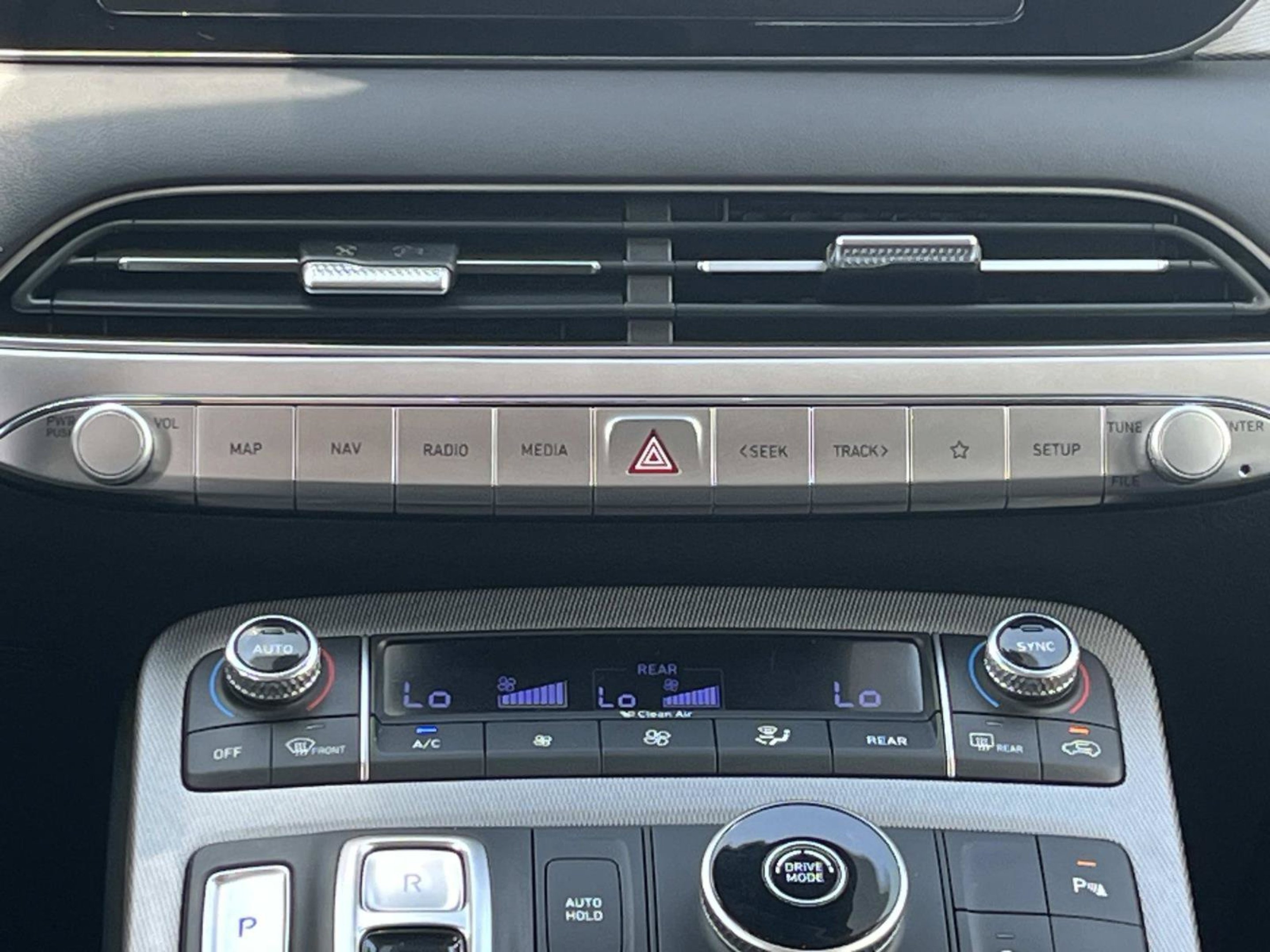 Used 2022 Abyss Black Pearl Hyundai SEL image 15