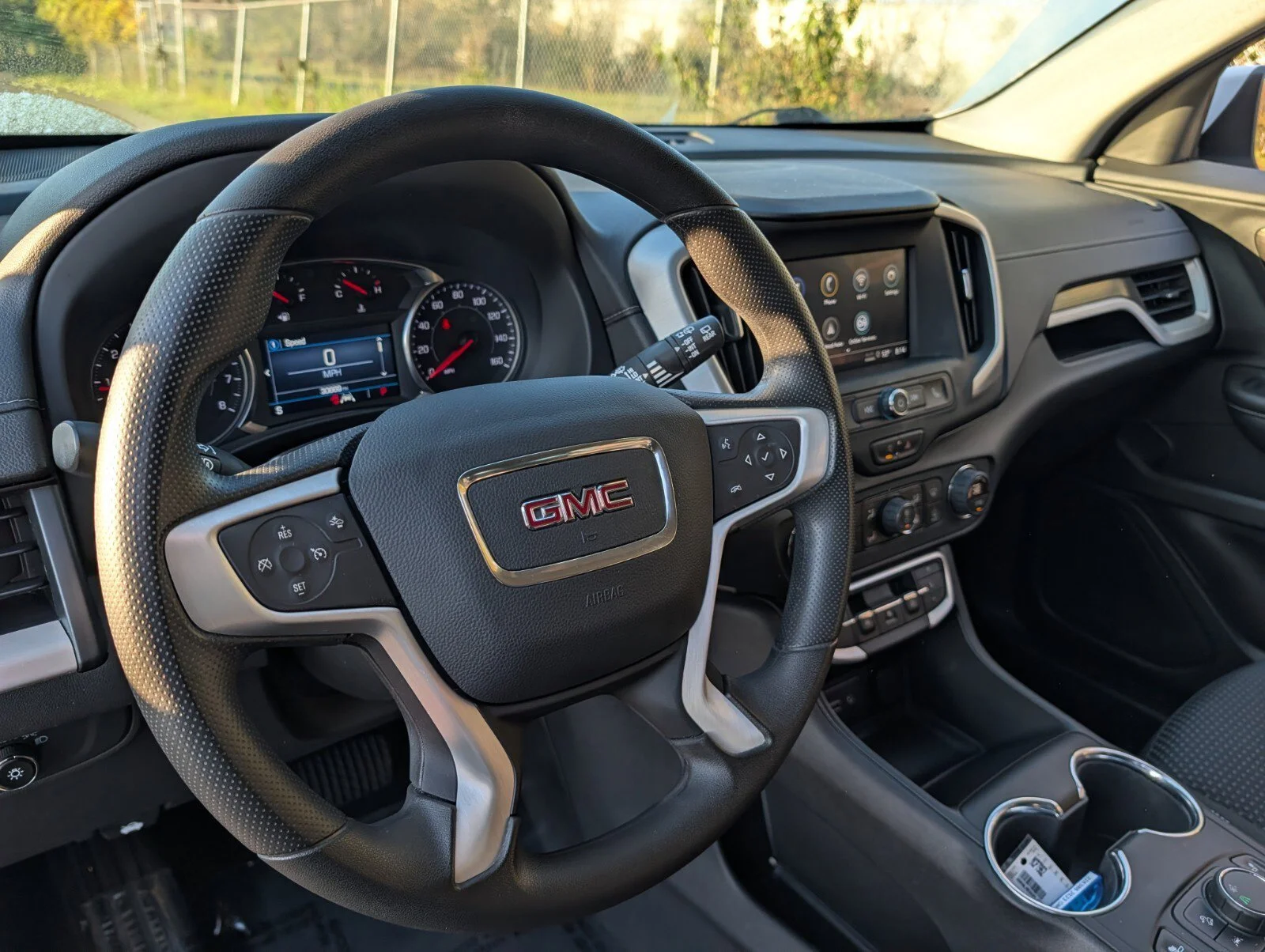 Used 2023 SUMMIT WHITE GMC SLE image 26