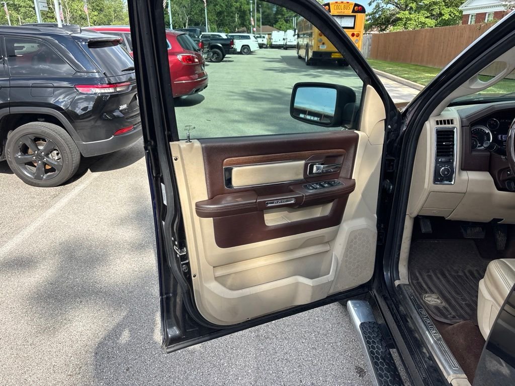 Used 2016 Black Ram Laramie image 22