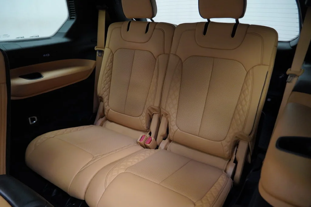 Used 2024 White Jeep Summit Reserve image 22