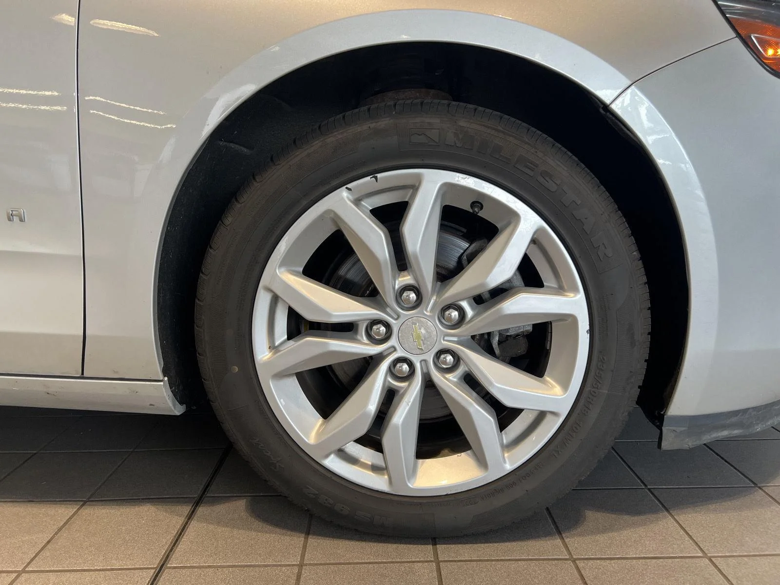 Used 2018 SILVER ICE METALLIC Chevrolet LT image 13
