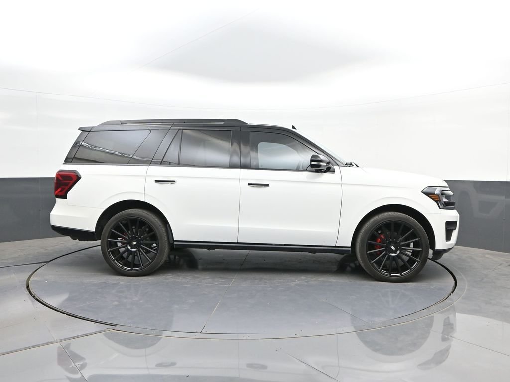 Used 2023 White Ford Limited image 24