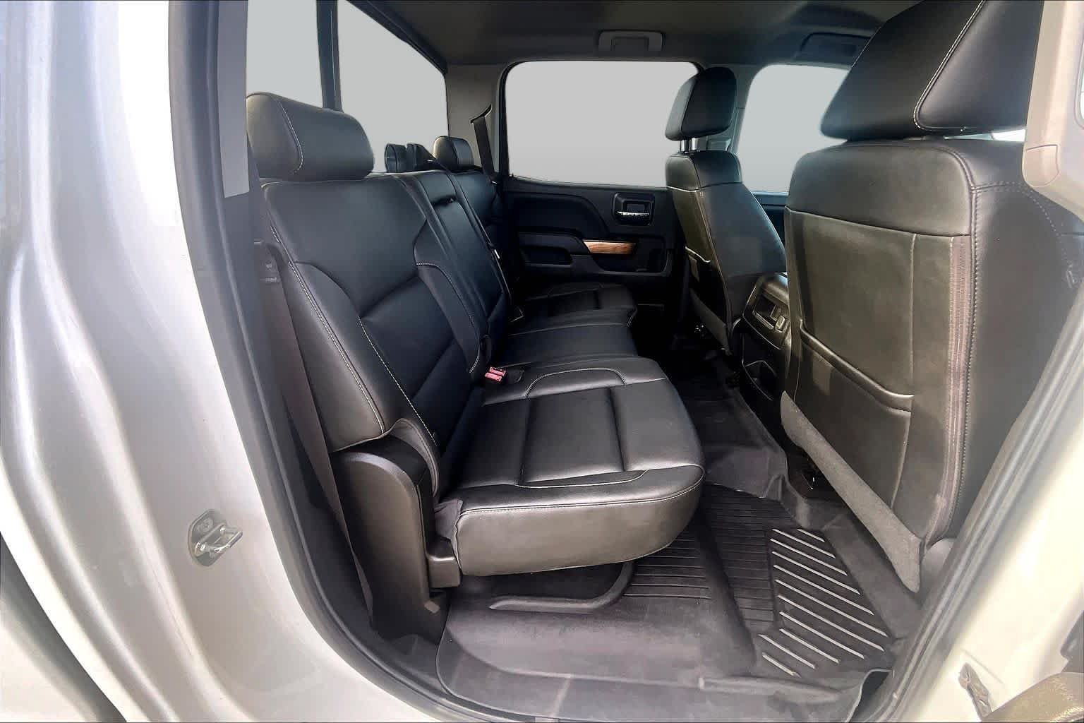 Used 2018 Summit White Chevrolet LTZ image 19