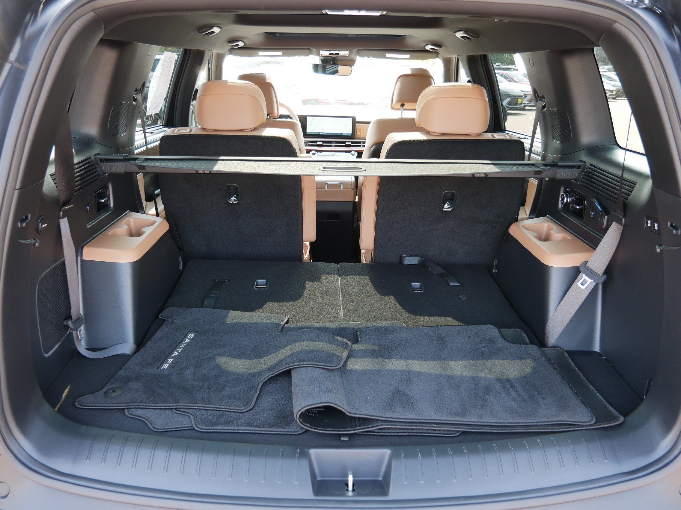 2026 Hyundai Santa Fe Limited - Photo 18