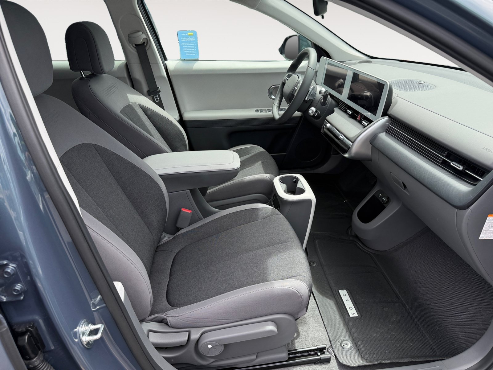 Certified Used 2024 Teal Hyundai SE image 19