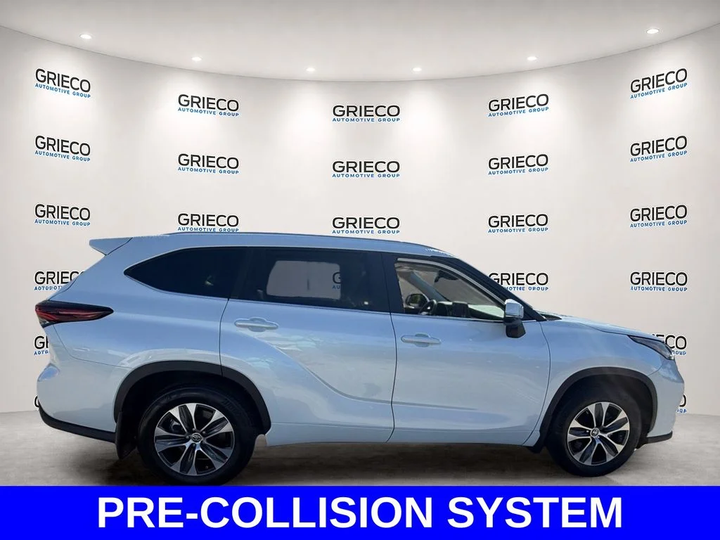 Used 2024 Beige Toyota XLE image 8