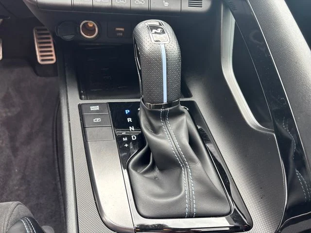 Used 2023 Black Hyundai Base image 25