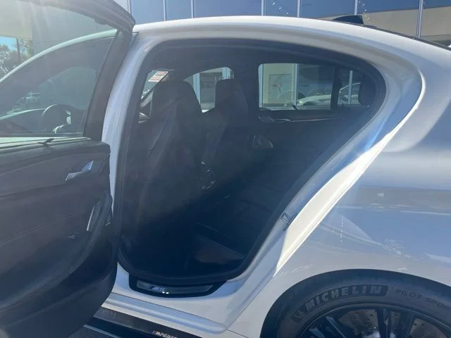 Used 2018 White BMW Base image 17