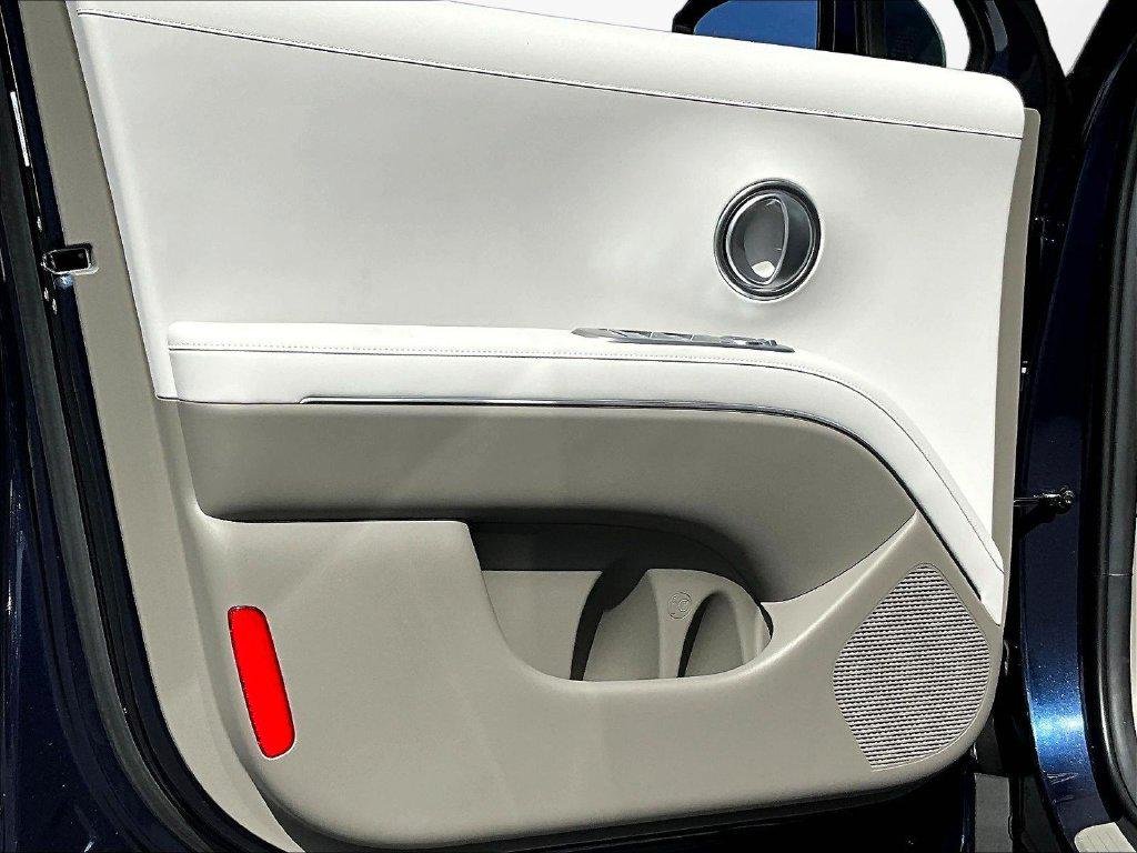 New 2027 Blue Hyundai SE AWD image 22