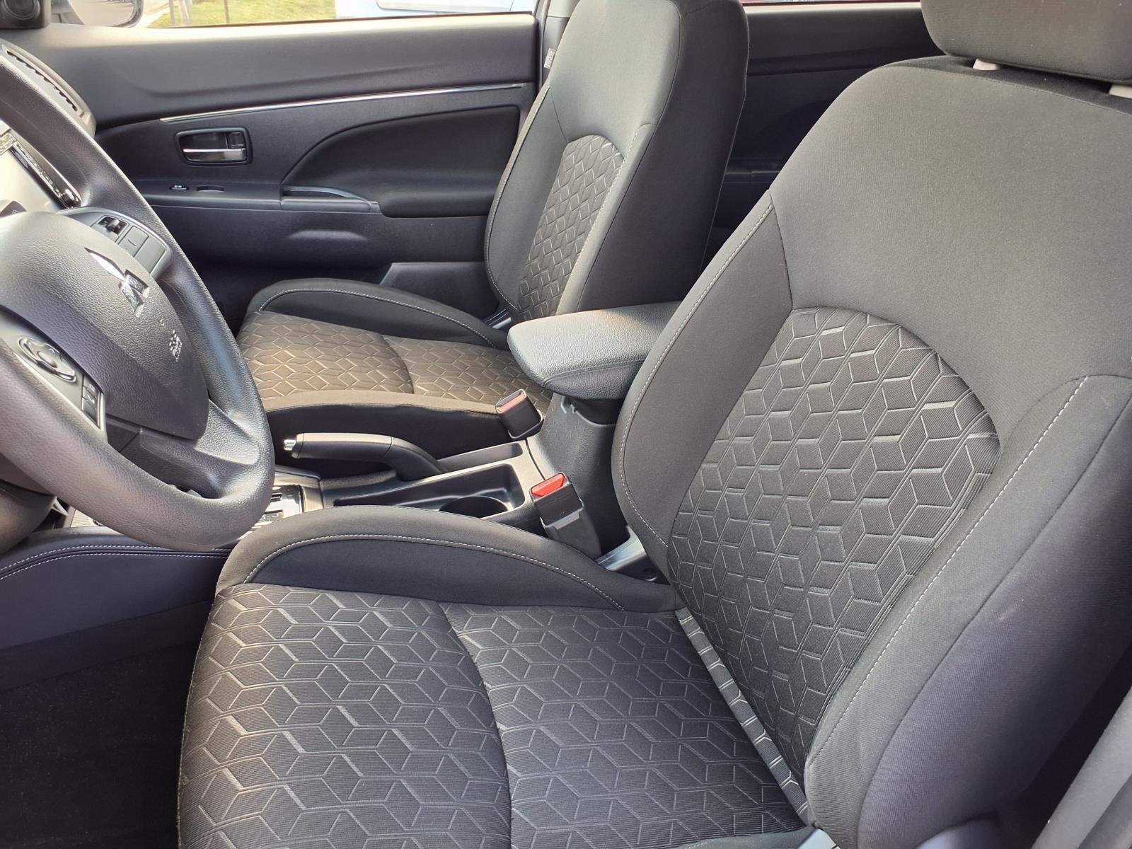 Used 2024  Mitsubishi S image 3