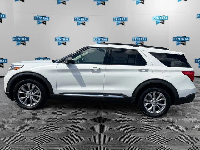 Used 2020 White Ford XLT image 2