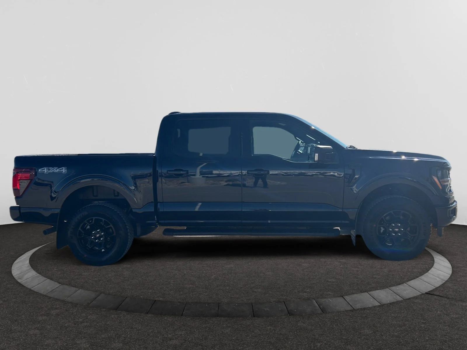 New 2026 Antimatter Blue Metallic Ford XLT image 6