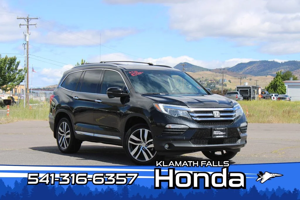 2017 Honda Pilot 4WD Touring's photo