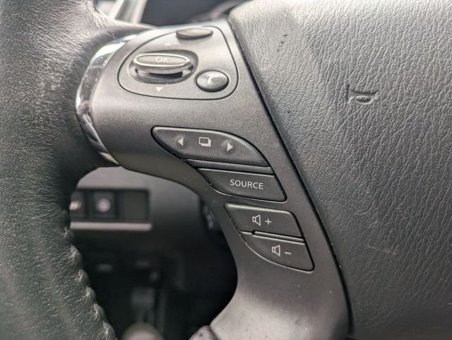 Used 2024 Gray Nissan Platinum image 16