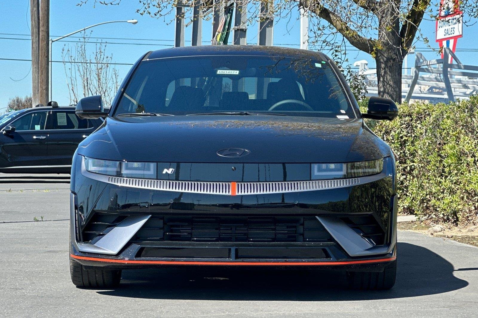 New 2025 Abyss Black Hyundai AWD image 30