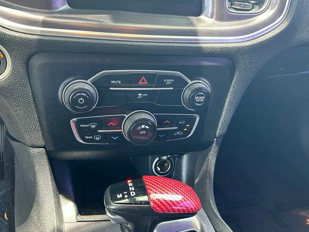 Used 2017 Black Dodge SE image 22