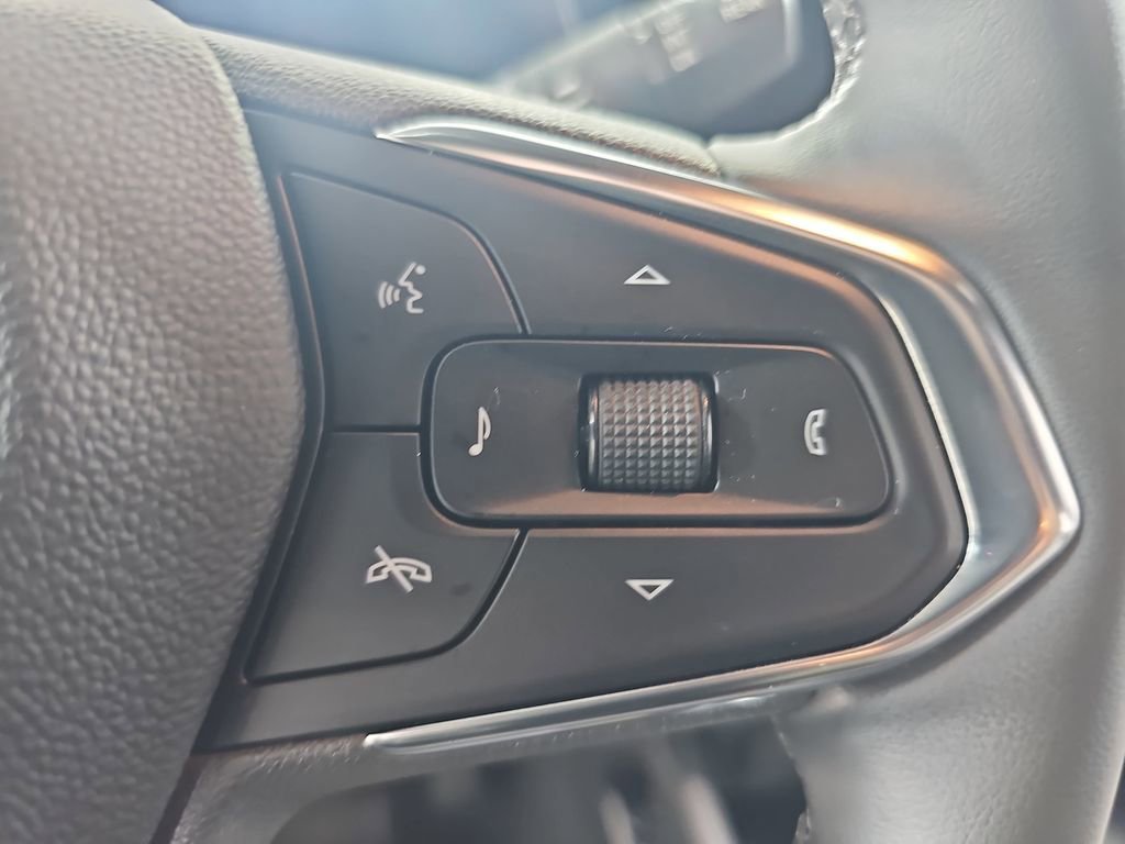 Certified Used 2024 Summit White Chevrolet ACTIV image 23