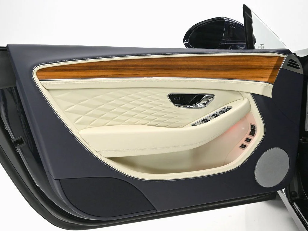 New 2026 Dark Sapphire Bentley  image 20