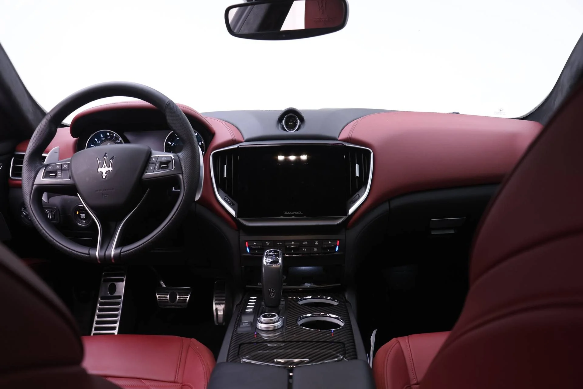 Certified Used 2023  Maserati Trofeo image 8
