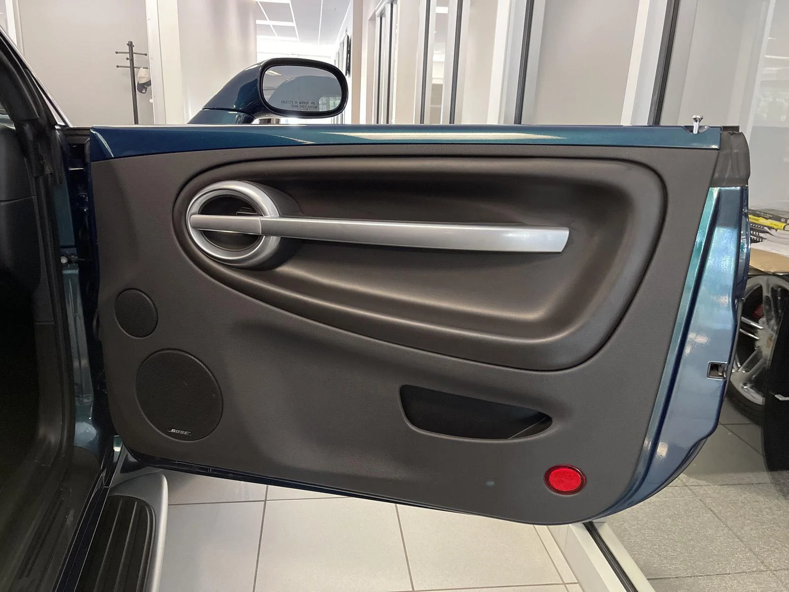 Used 2005 Aqua Blur Metallic Chevrolet LS image 22