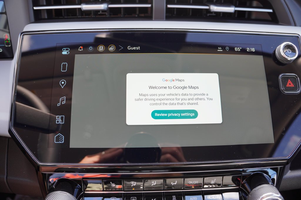 2027 Chevrolet Bolt LT - Photo 14