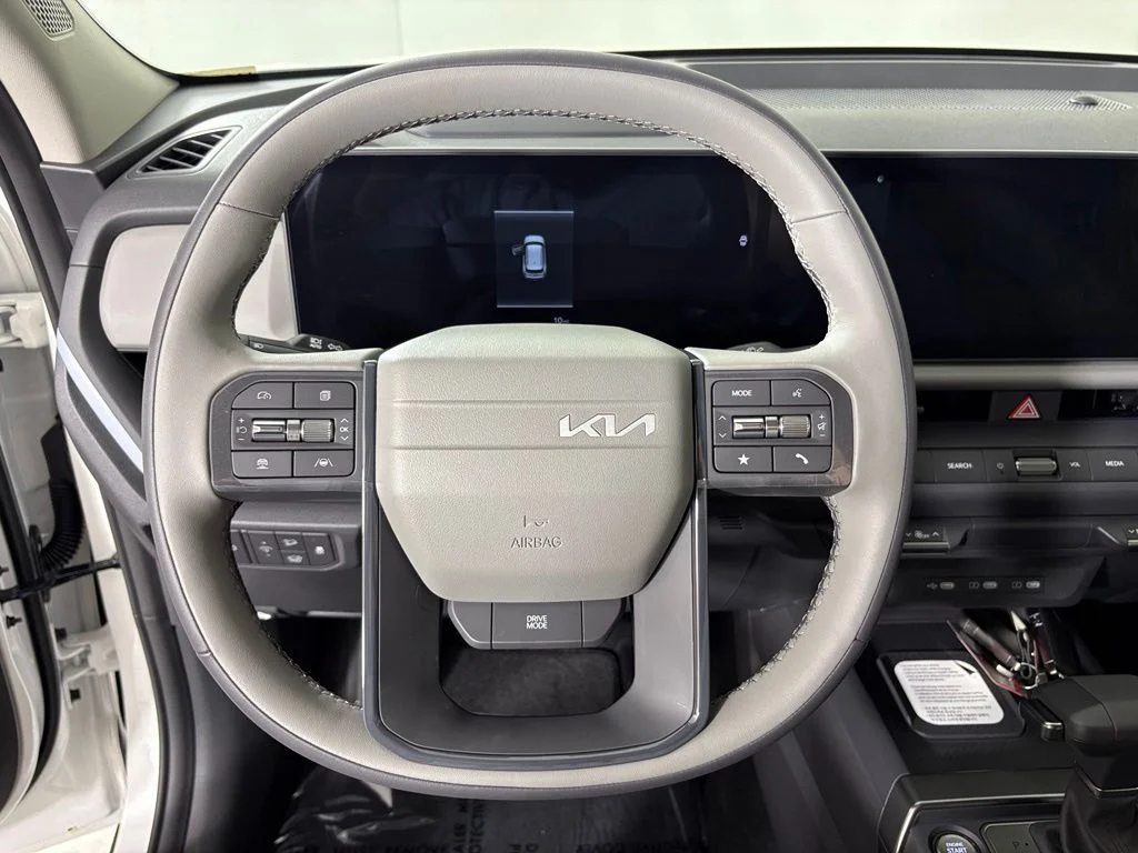 New 2027 Snow White Pearl Kia EX image 23