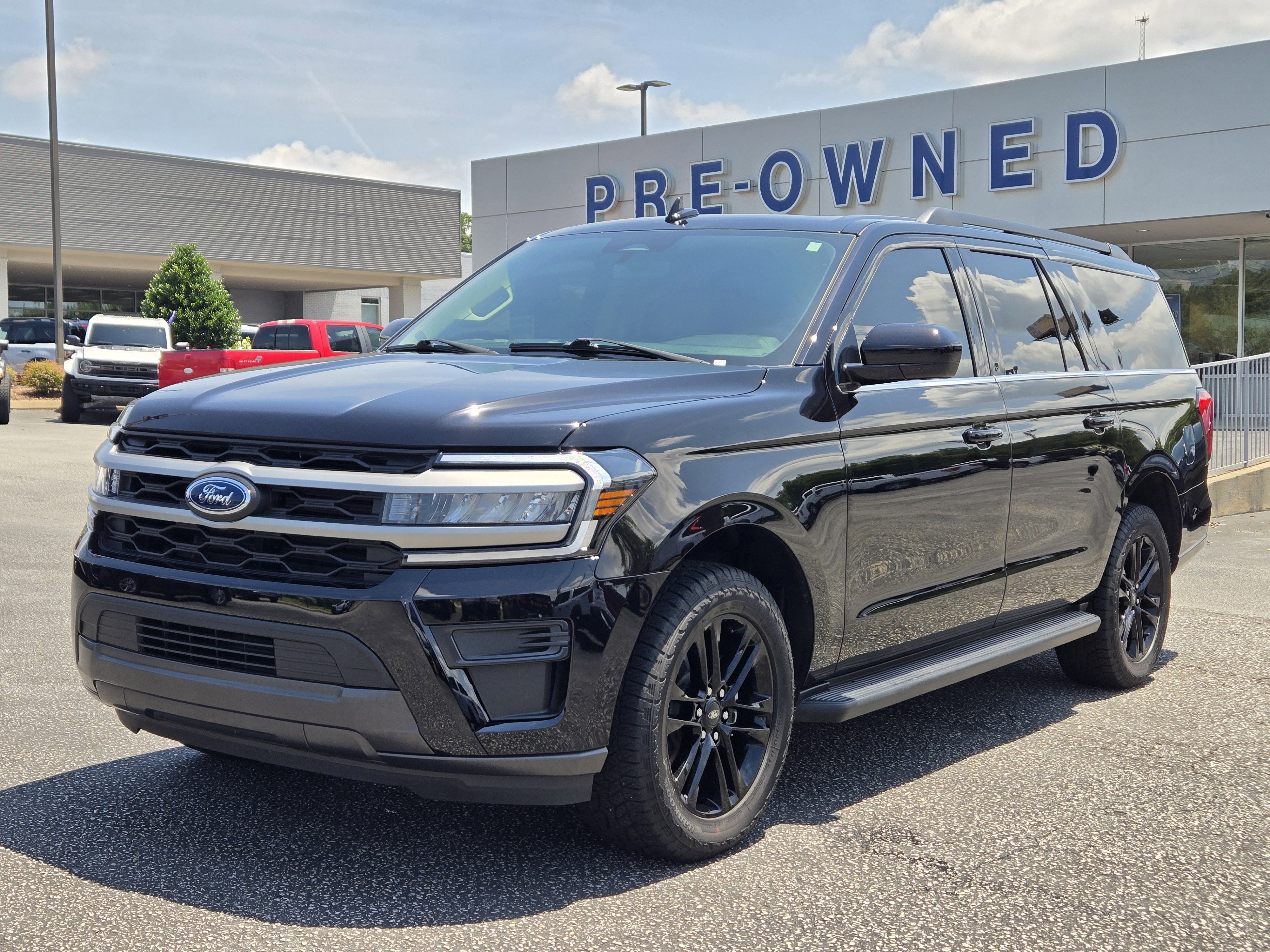 Used 2024 Black Ford XLT image 2