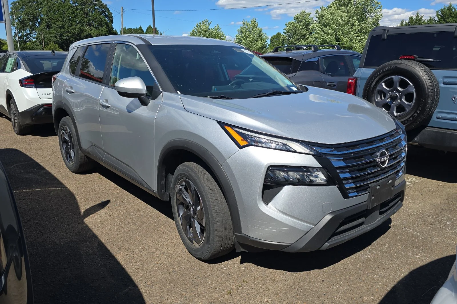 Used 2025 Brilliant Silver Metallic Nissan SV image 2