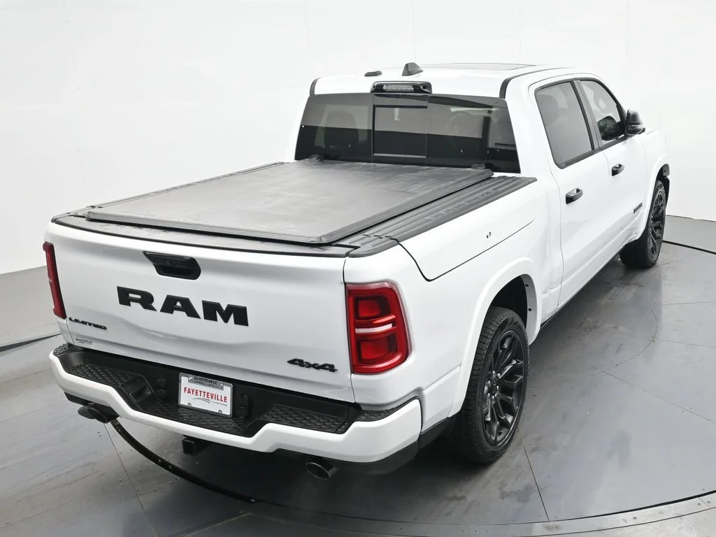 2026 RAM 1500 Limited - Photo 26
