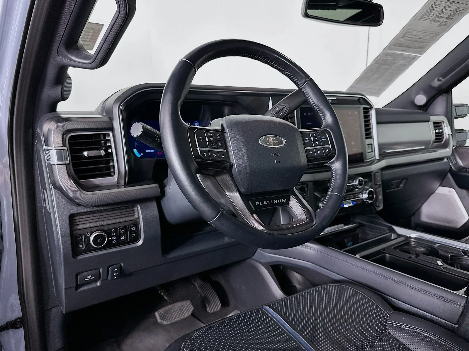 Used 2025 Gray Ford Platinum image 10