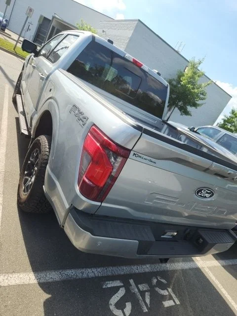 Used 2025 Silver Ford XLT image 4