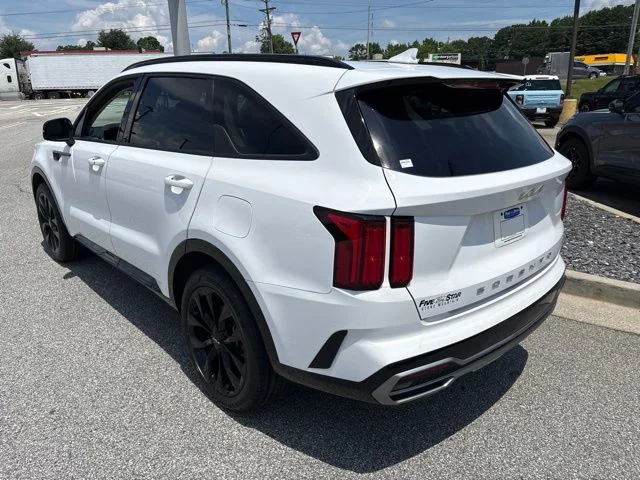 Used 2022 White Kia SX image 6