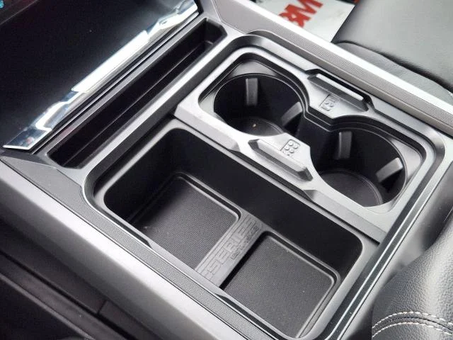 New 2026 Star White Metallic Tri-Coat Ford F-250® Lariat® image 38