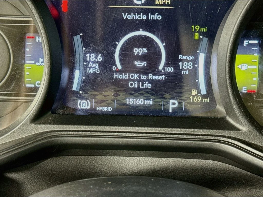Used 2025 Gray Jeep Sahara 4xe image 12