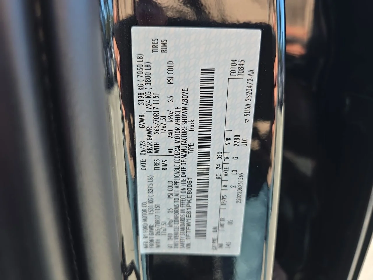 Used 2023 Agate Black Metallic Ford XLT image 42