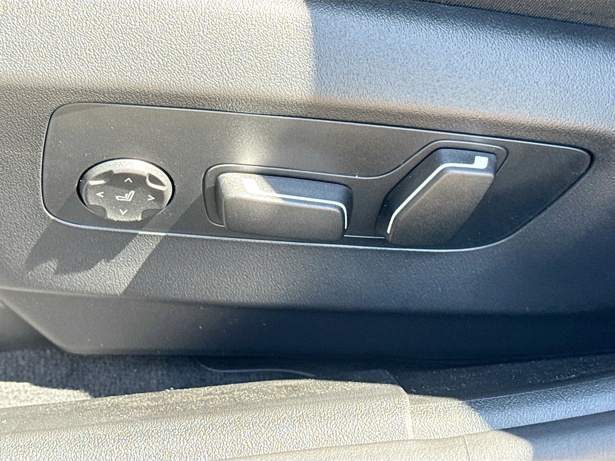 New 2027 Brooklyn Grey Metallic BMW 530i image 25