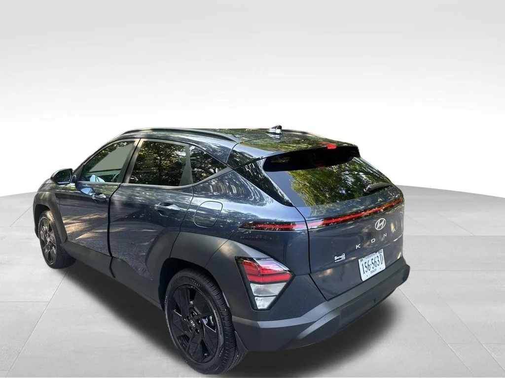 Used 2026 Blue Hyundai SEL Sport image 3