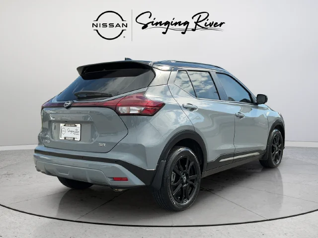 Used 2024 Gray Nissan SR image 7