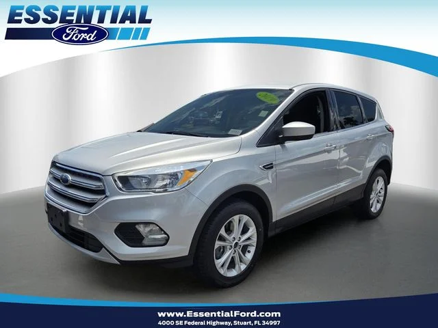 Certified Used 2019 Ingot Silver Ford SE image 1