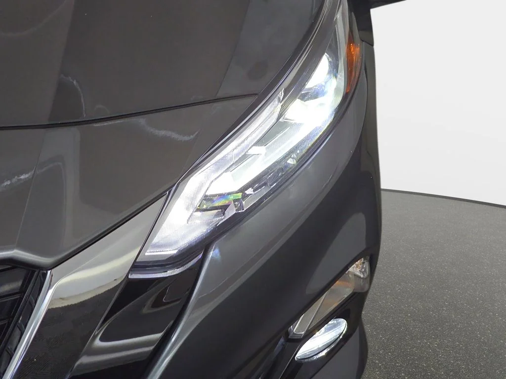 Used 2021 Gray Nissan 2.5 SL image 33