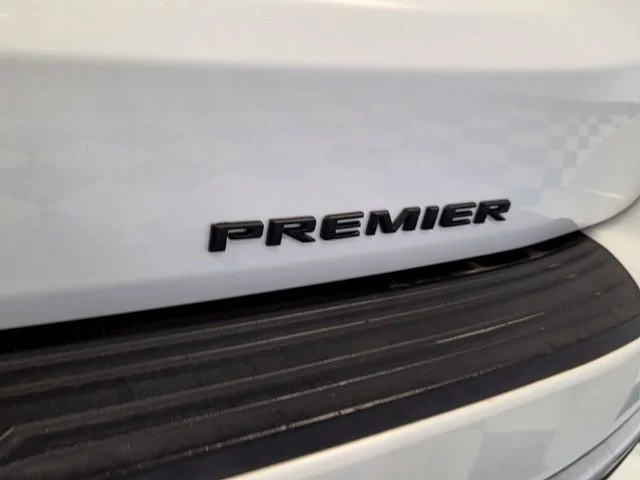 Used 2021 SUMMIT WHITE Chevrolet Premier image 7