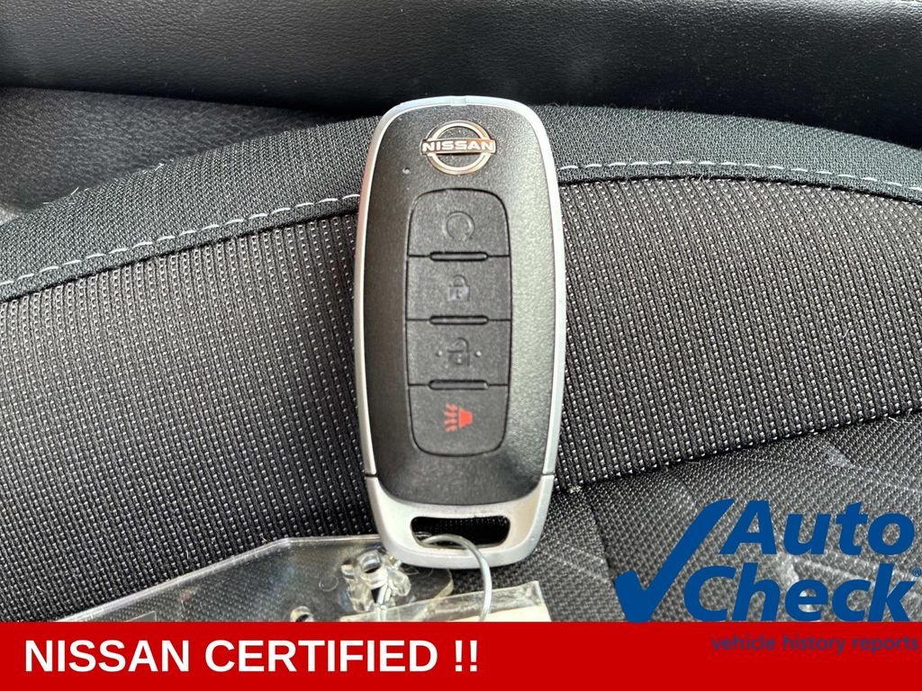 Used 2024 Gray Nissan SV image 9