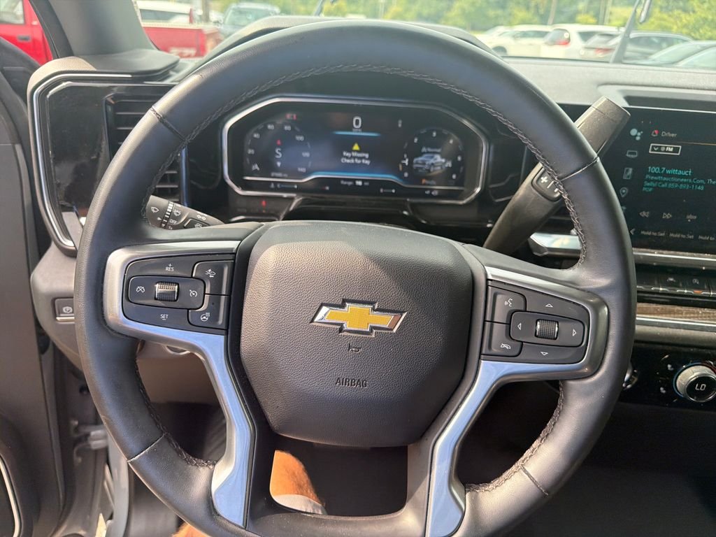Used 2024 Gray Chevrolet LT image 17