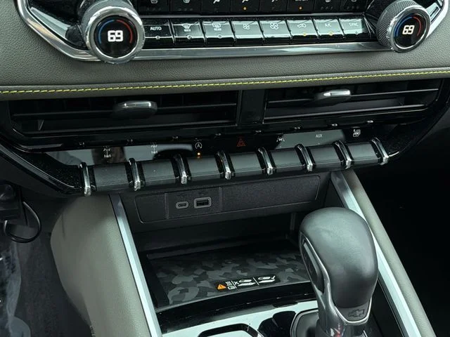 Used 2024 Black Chevrolet ZR2 image 28