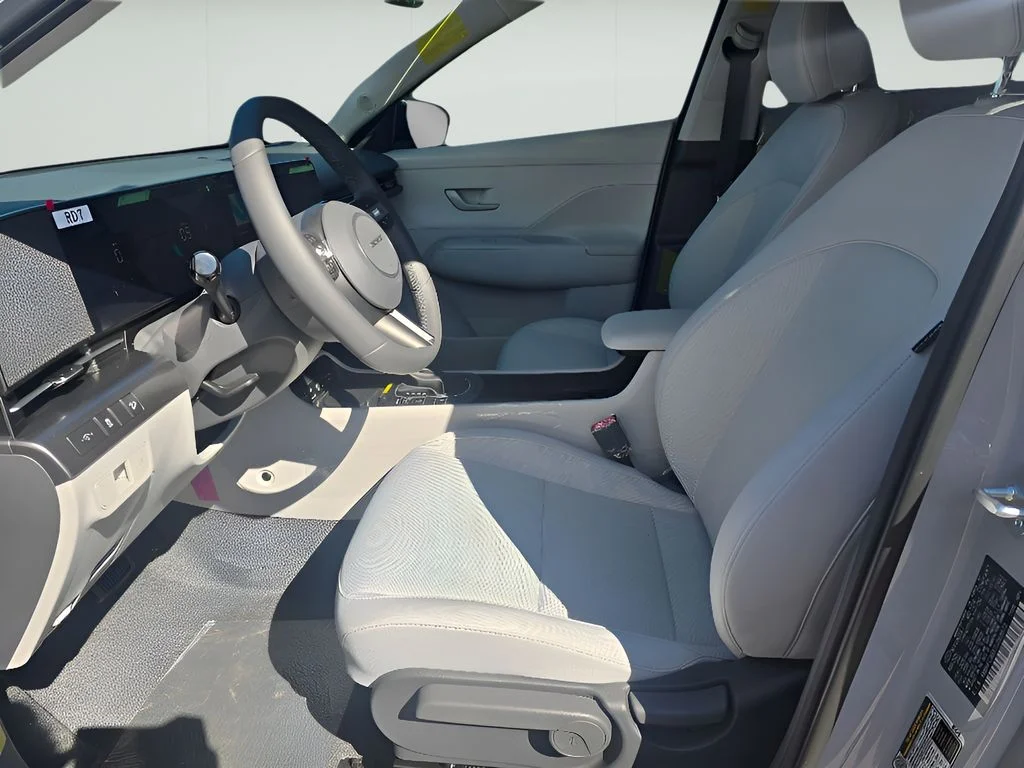 Used 2026 Atlas White Hyundai SEL Sport image 12